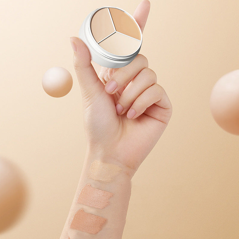 TFTI Three Colors Concealer: Concealer Palette for Covering Facial Spots, Acne Marks, and Dark Circles.